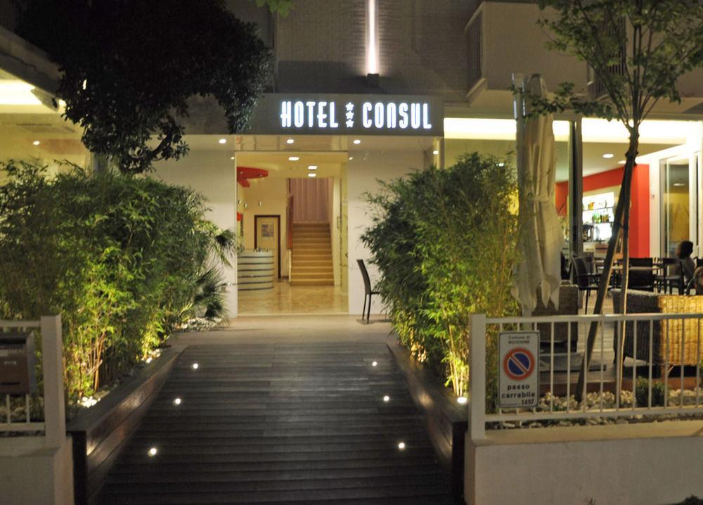 ריצ'יונה Hotel Consul - Family Hotel מראה חיצוני תמונה